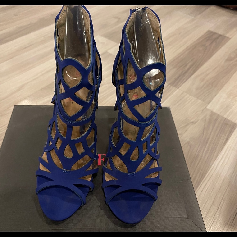 Cobalt blue high heeled shoes - Picture 2 of 6